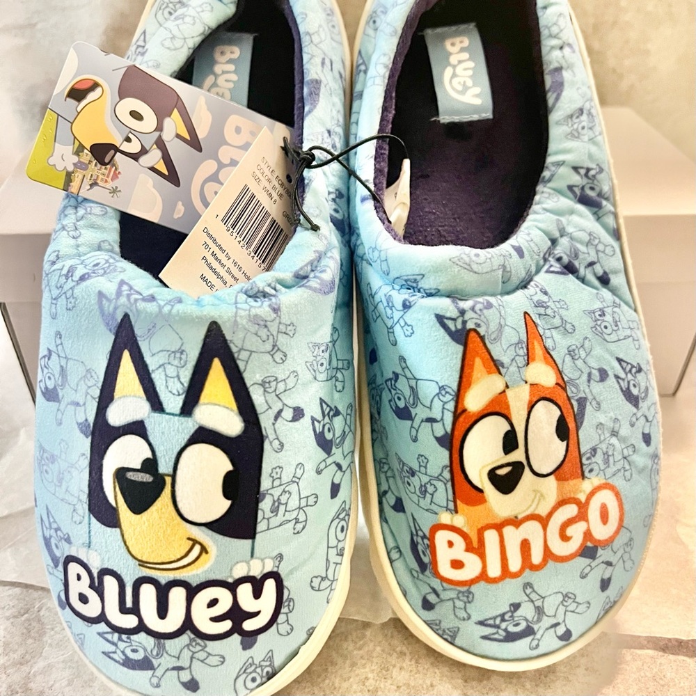 NWT Bluey and Bingo Slippers, Adult, Size 8W